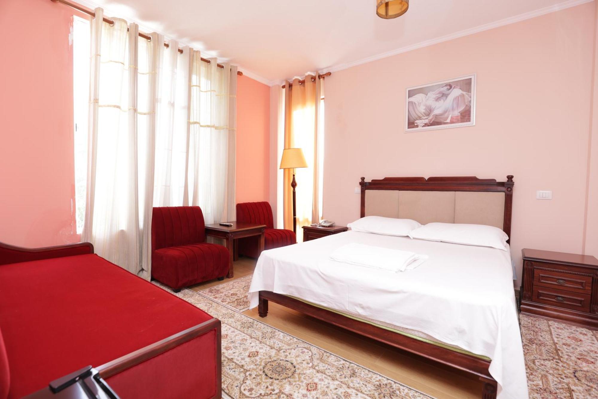 Mema Hotel 4*